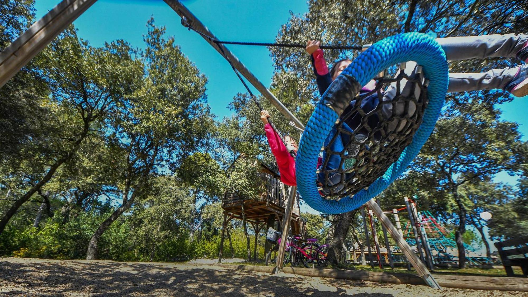 Camping Les Pres Du Roi Sommières Εξωτερικό φωτογραφία